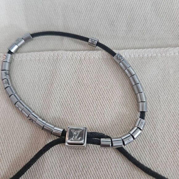Louis Vuitton Paradise bracelet - Picture 1 of 5